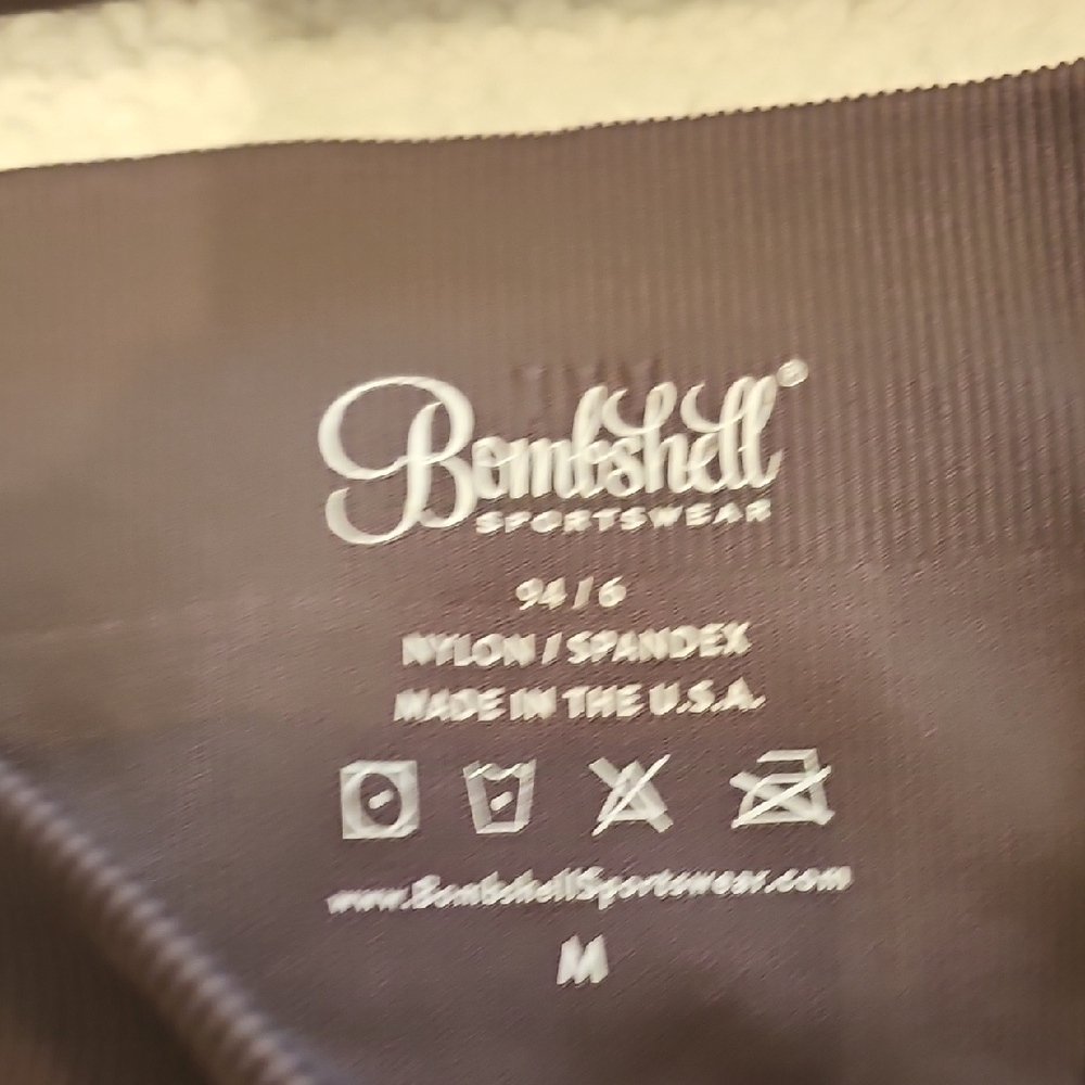 Bombshell RibbedSports Bra and Leggings Set NWOT - Picture 4 of 8